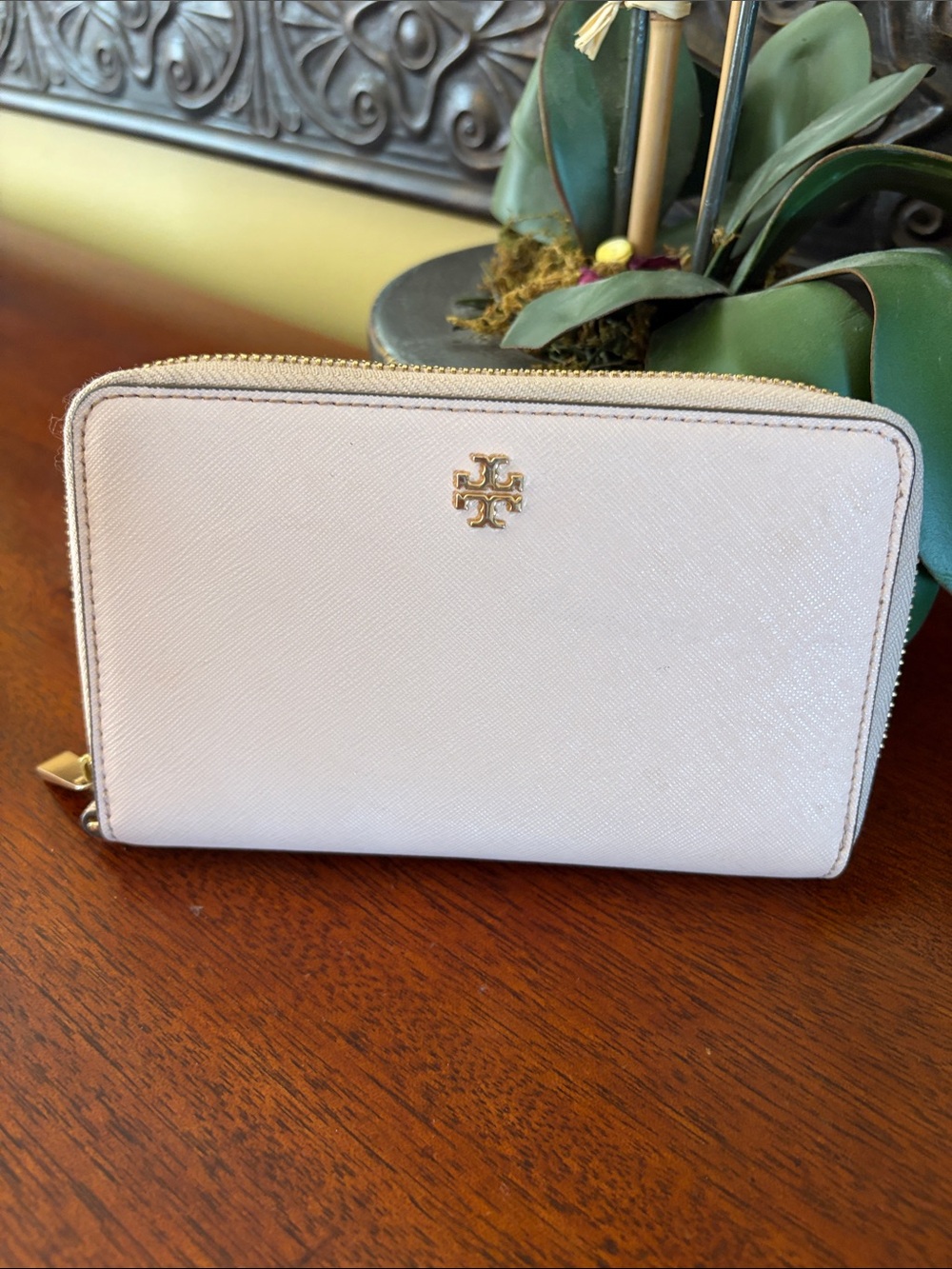 Tory Burch Robinson Continental Wallet Rose Gold - Picture 1 of 8